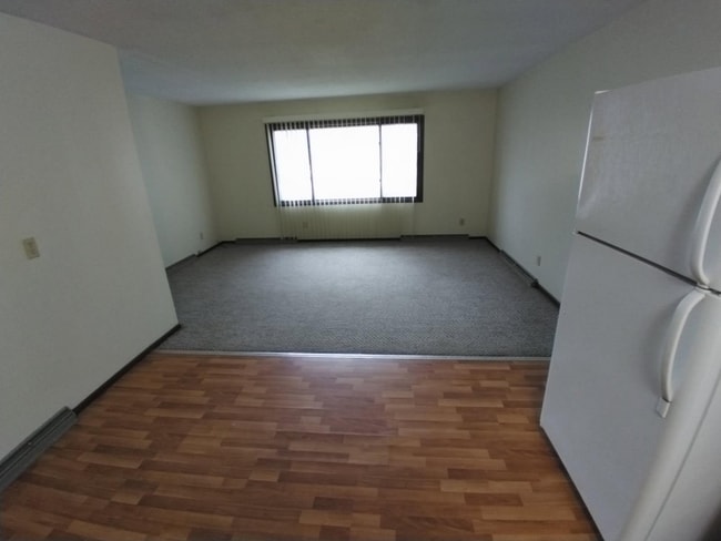 Building Photo - 751 Bluffview Cir