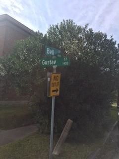 Building Photo - 1402 Gustav St