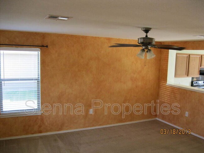 Foto del edificio - 5705 Viewpoint Dr