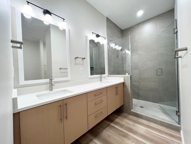 Primary Bath Suite - 547 Winton Ter NE