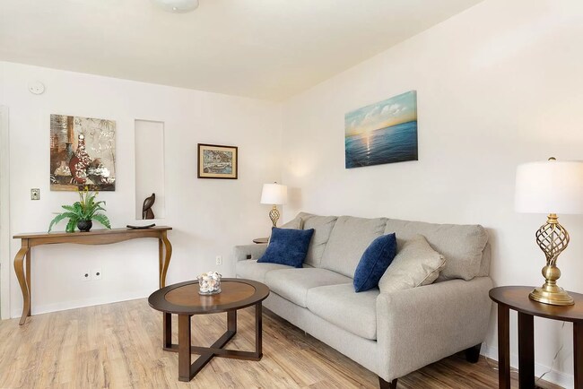 Foto del edificio - 713 Riverside Ave
