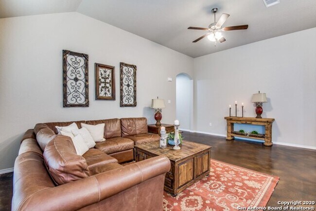 Foto del edificio - 1135 Stanley Way