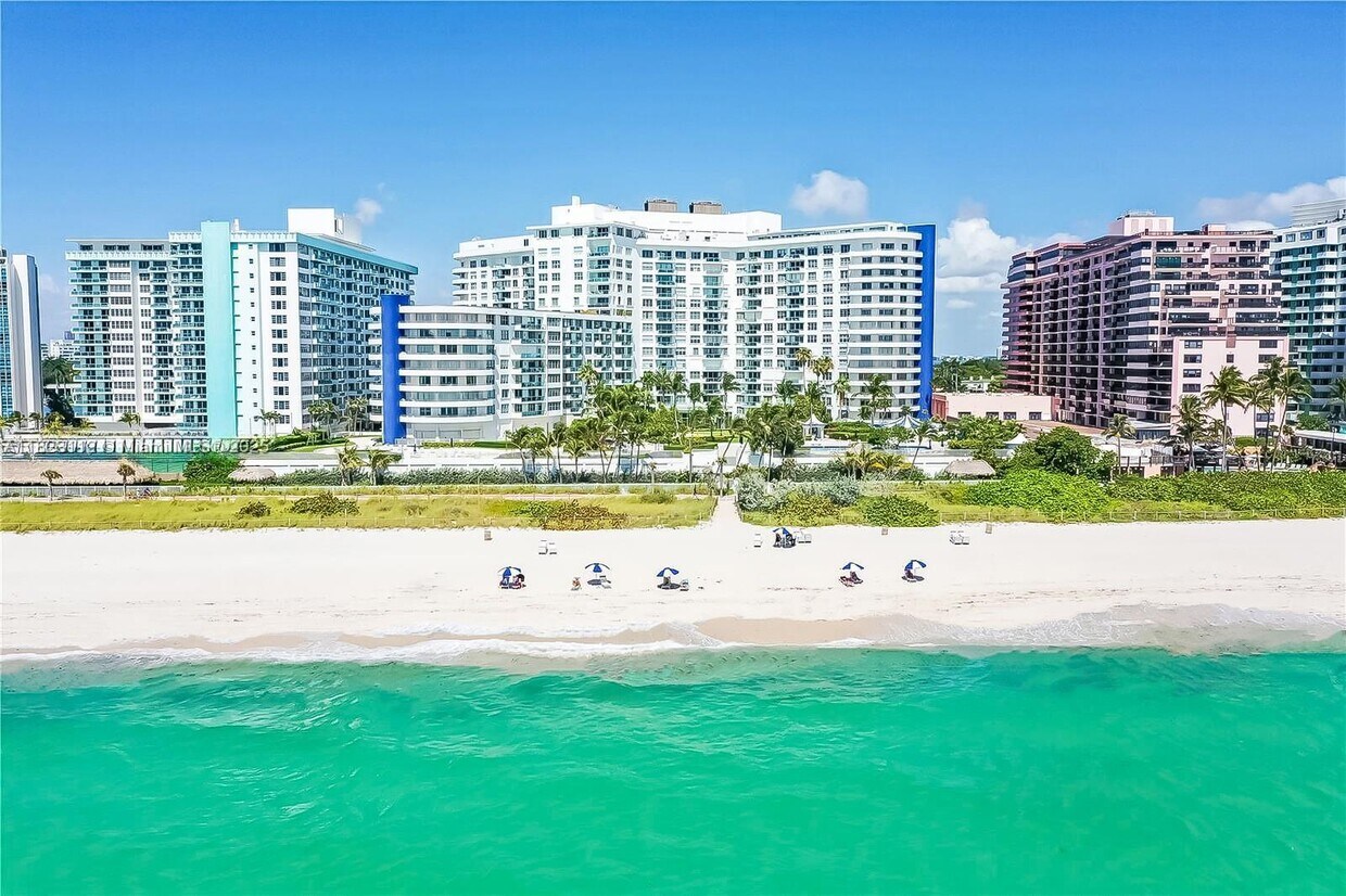 Foto principal - 5161 Collins Ave