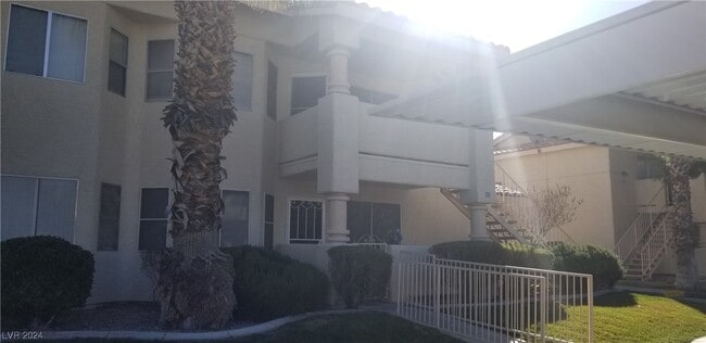 Building Photo - 1104 Pinto Rock Ln