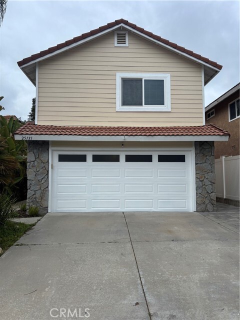 Foto principal - 25135 Sanoria St