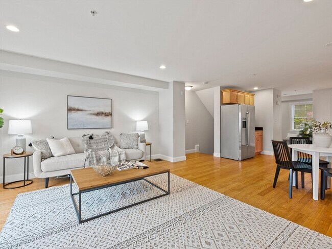 Building Photo - 1 Hadley St