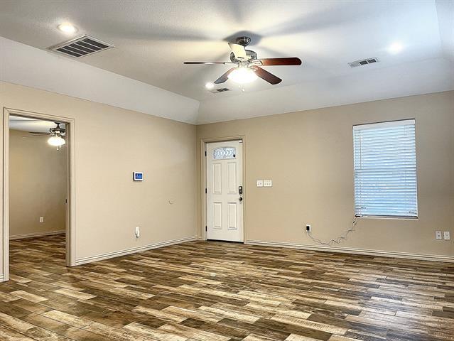 Building Photo - 1527 S Chandler Ave