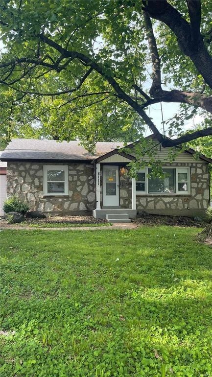 Building Photo - 231 Appian Dr