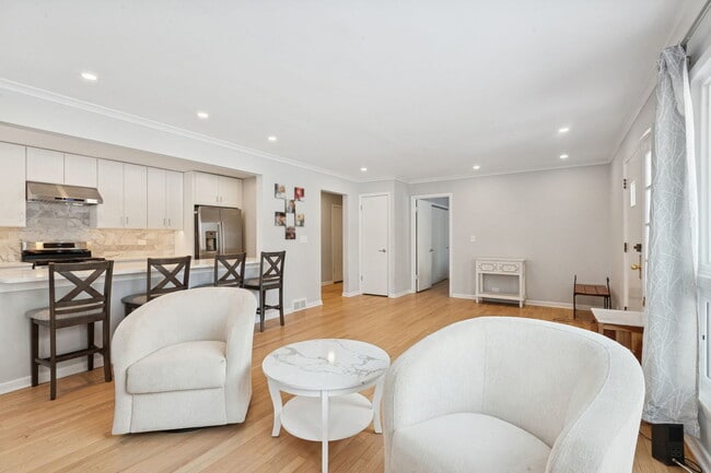 Building Photo - 2607 McDaniel Ave