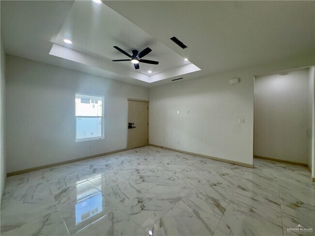 Foto del edificio - 1304 Rosewood Ln