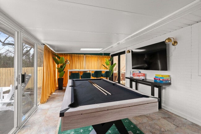 Building Photo - 4200 Rudy Rd