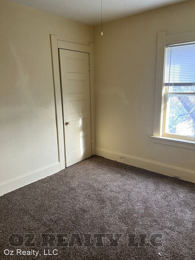 Building Photo - 3 br, 1 bath House - 755 Dearborn Ave