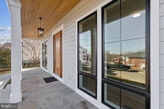 Building Photo - 2150 N Stafford St