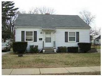 Primary Photo - 1209 Macarthur Circle