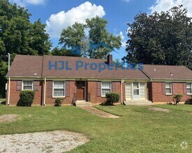 Building Photo - 131 McGavock Pk