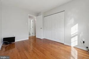 Foto del edificio - 9240 Bridle Path Ln