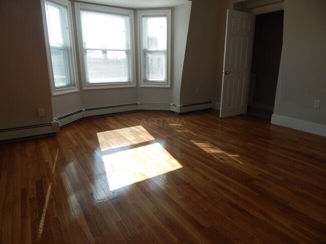 Foto del edificio - 50 Springfield St