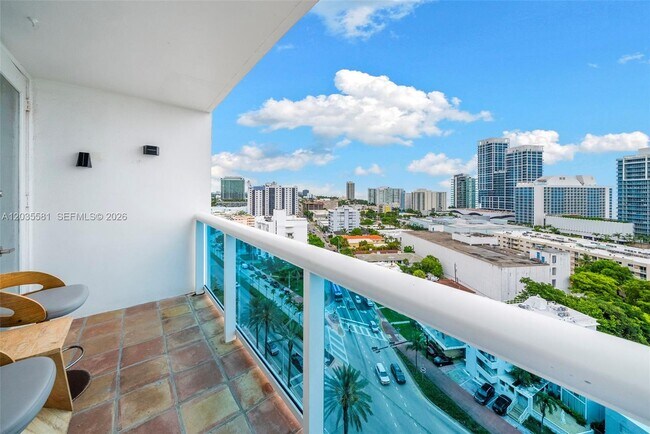 Foto del edificio - 6770 Indian Creek Dr