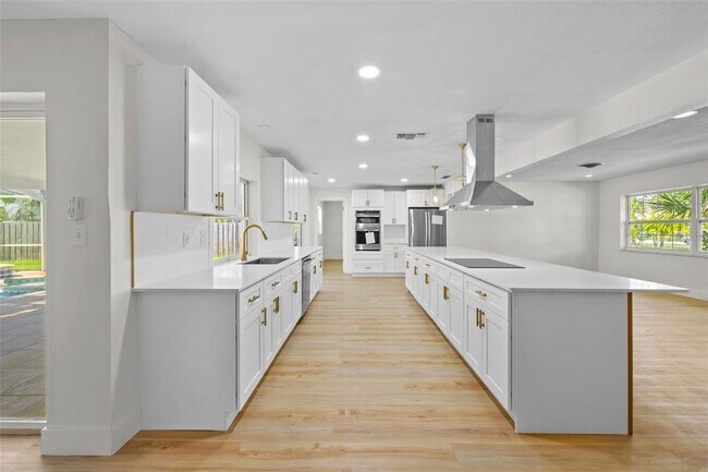 Foto del edificio - 5700 Bayou Grande Blvd NE