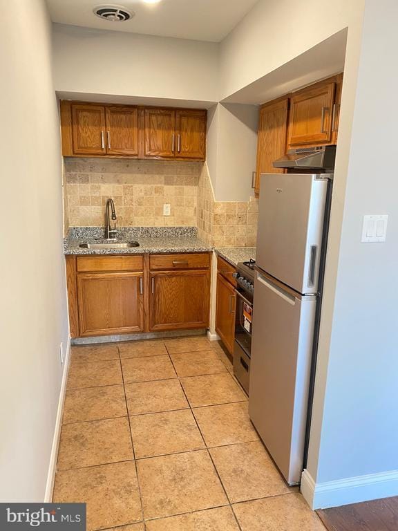 Foto del edificio - 400-18 W Walnut Ln