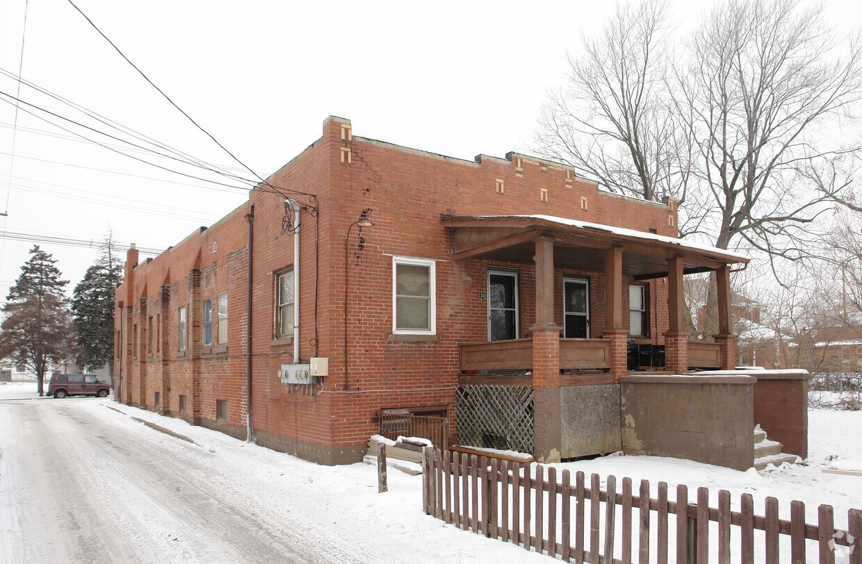Building Photo - 228-230 S Highland Ave