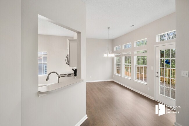 Building Photo - 11834 Mourning Dove Ln