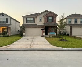 Building Photo - 4310 Stuebner Hl Dr