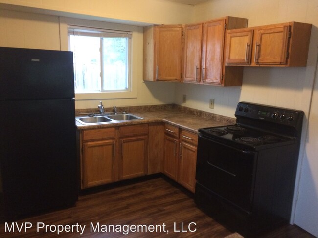 Building Photo - 724-724 Lee Ct