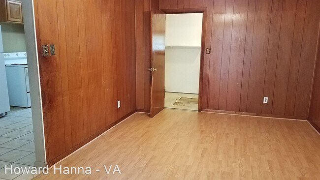 Foto del edificio - 3 br, 2 bath House - 345 Woodview Avenue