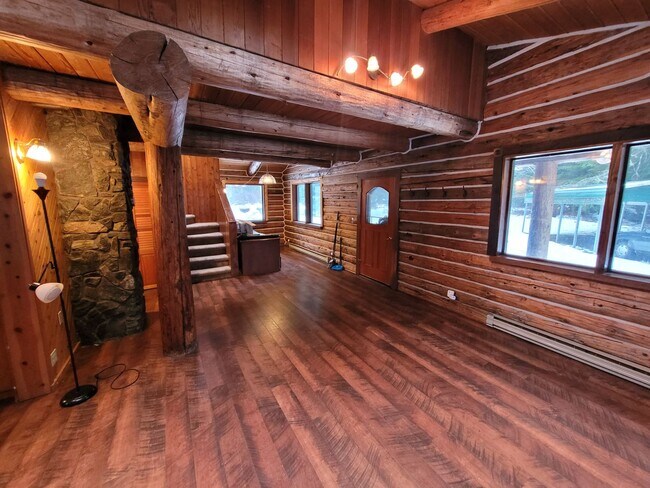 Building Photo - Log Cabin on Acreage, Mosquito Lk Rd