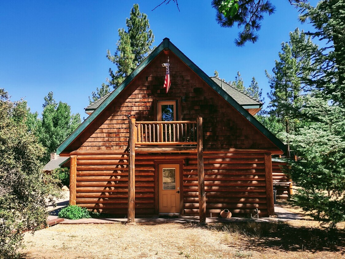 Foto principal - 59570 Devils Ladder Rd