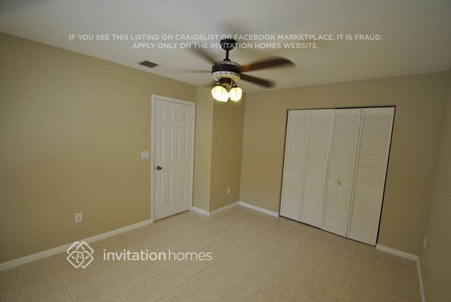 Building Photo - 16270 La Costa Dr