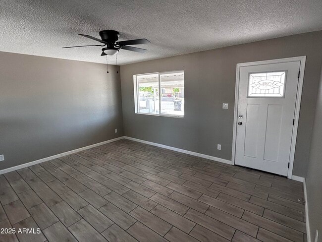 Building Photo - 4736 E Burgess Ln