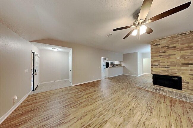 Foto del edificio - 1478 Country Park Dr