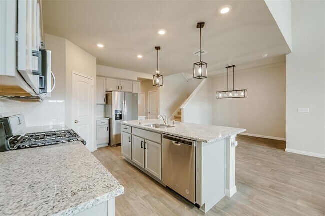 Foto del edificio - 303 Rainmaker Ln