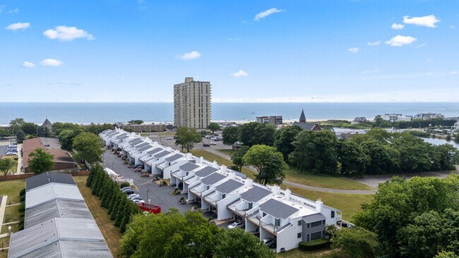 Foto del edificio - 764 Ocean Ave N