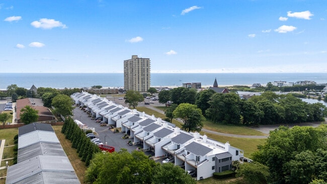 Building Photo - 764 Ocean Ave N