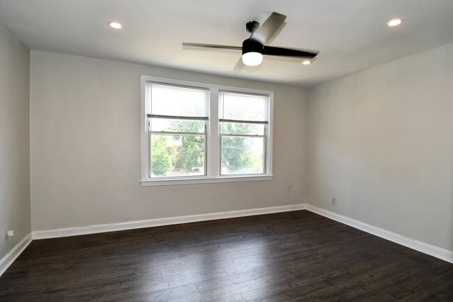 Building Photo - 1314 Downing Pl NE
