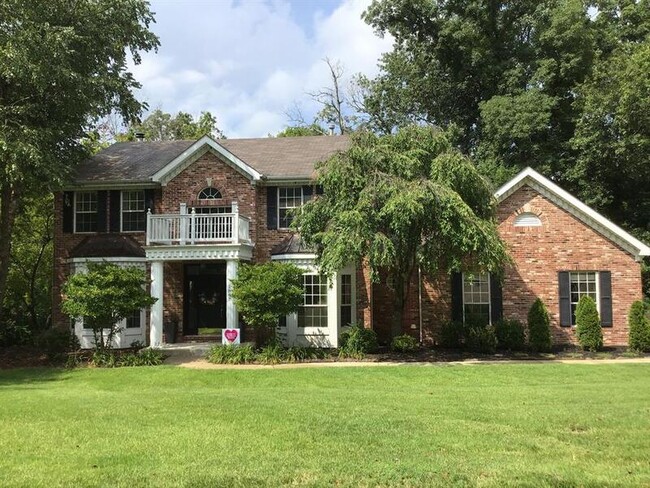 Building Photo - 1647 Golf Course Dr