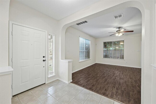 Building Photo - 16100 S Great Oaks Dr
