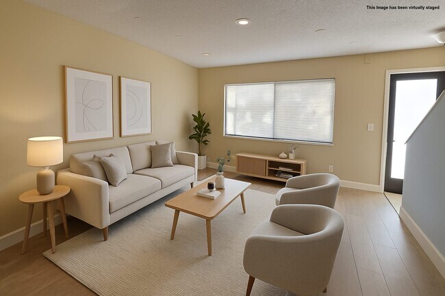 Sala de estar decorada - 2262 NW 59th Way