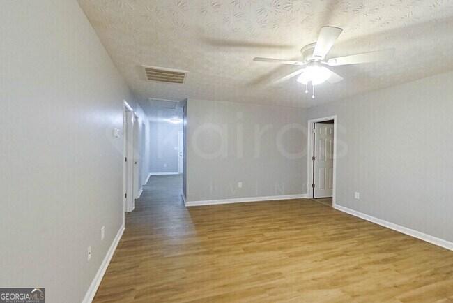 Building Photo - 100 Beaver Pointe Dr