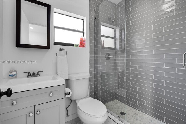 Foto del edificio - 1510 Normandy Dr