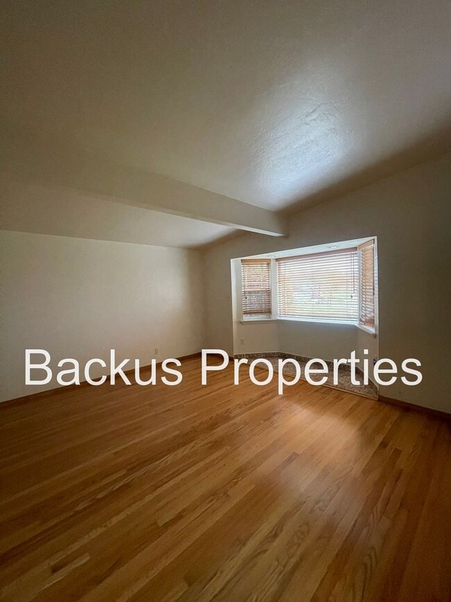 Foto del edificio - Wonderful home in North Salinas Four bedroom with pool