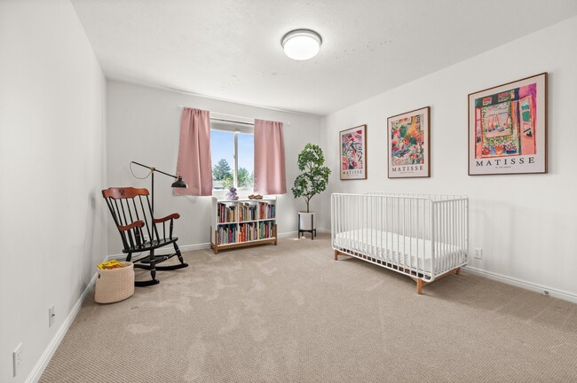 Building Photo - 2326 E Sky Pines Ct
