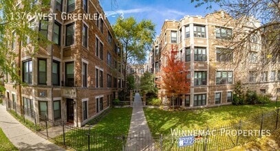 Building Photo - 1376 W Greenleaf Ave