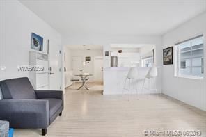 Building Photo - 1 br, 1 bath  - 645 Michigan Ave # B
