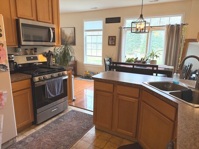 Foto del edificio - 2554 Evergreen Cir