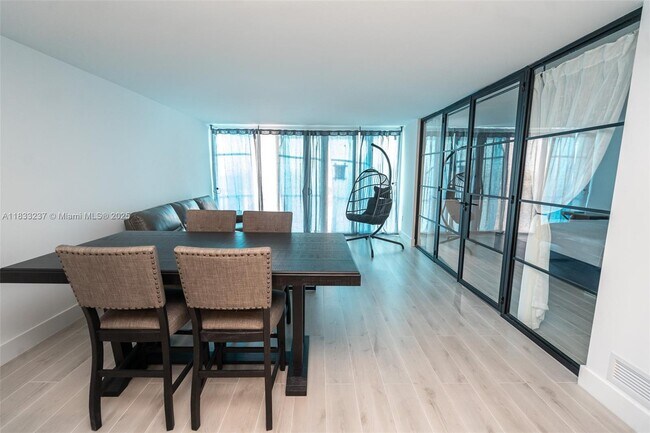 Foto del edificio - 18081 Biscayne Blvd