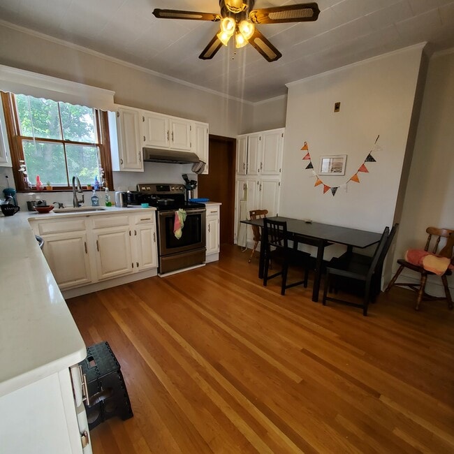 Kitchen - 573 Cambridge Street Townhome